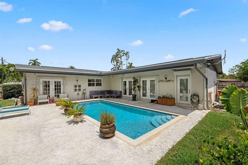 3230 SW 23rd Street Fort Lauderdale FL 33312