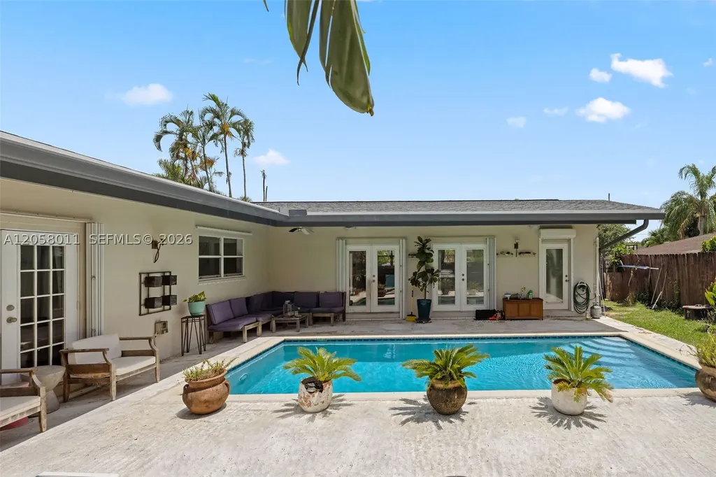 3230 SW 23rd Street Fort Lauderdale FL 33312
