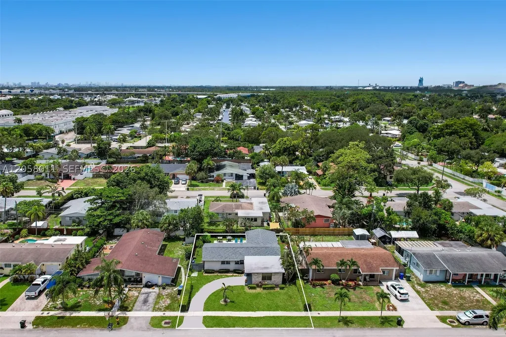 3230 SW 23rd Street Fort Lauderdale FL 33312