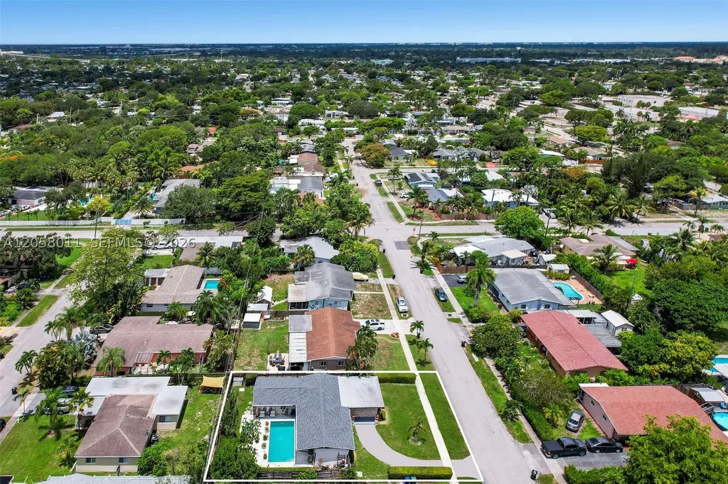 3230 SW 23rd Street Fort Lauderdale FL 33312