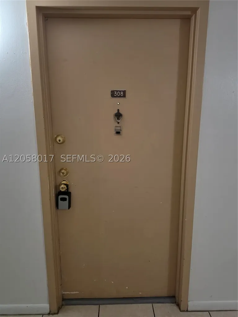 4158 Inverrary Drive Lauderhill FL 33319