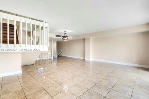 9937 NW 9th St Circle Miami FL 33172