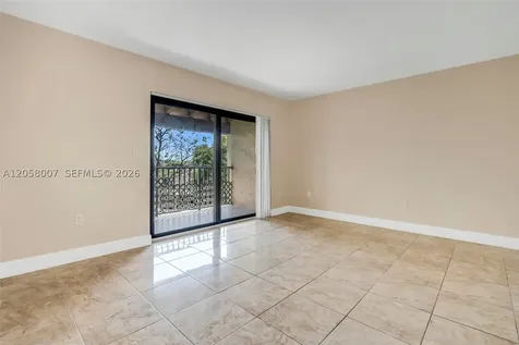 9937 NW 9th St Circle Miami FL 33172