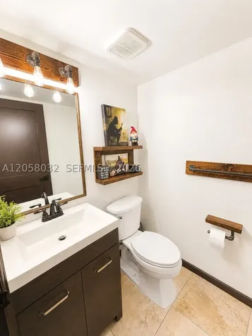 15832 Stonetower Street Davie FL 33331