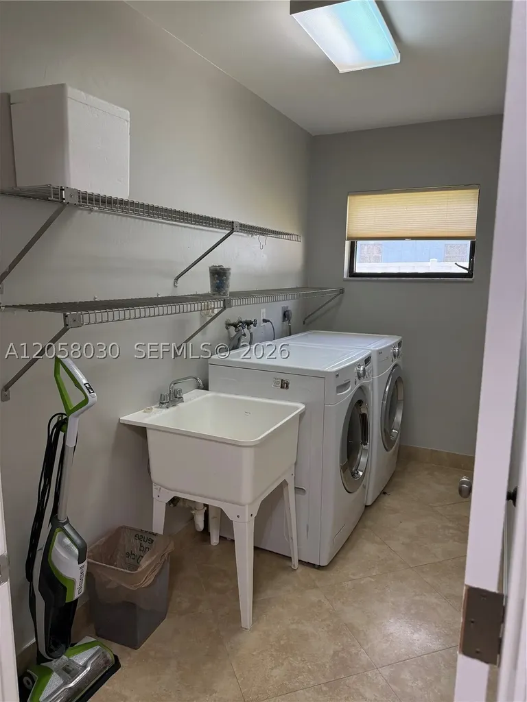 1560 NW 12th Way Boca Raton FL 33486