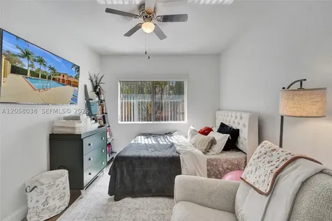 1315 N Santa Catalina Circle North Lauderdale FL 33068