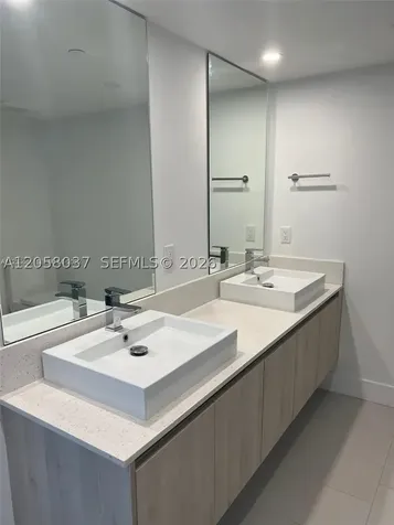 13800 Highland Drive North Miami Beach FL 33181