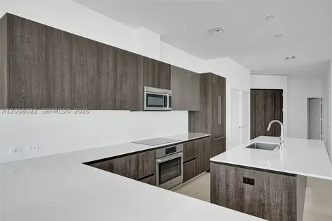88 SW 7th Street Miami FL 33130