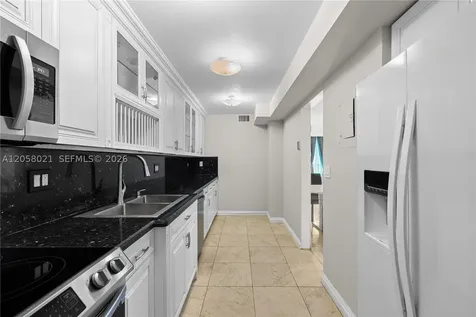 18011 Biscayne Boulevard Aventura FL 33160