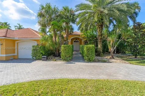 2161 SW 131st Terrace Davie FL 33325