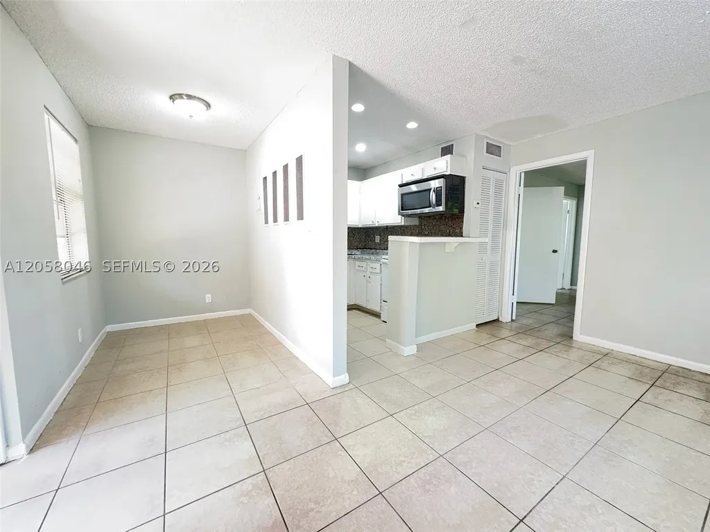95 NE 41st Street Oakland Park FL 33334