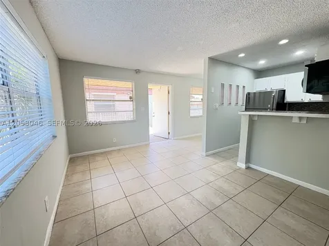 95 NE 41st Street Oakland Park FL 33334