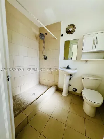 2830 Pine Tree Drive Miami Beach FL 33139