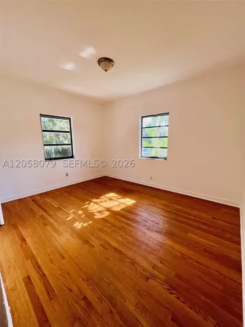 2830 Pine Tree Drive Miami Beach FL 33139