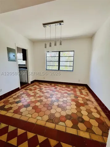 2830 Pine Tree Drive Miami Beach FL 33139
