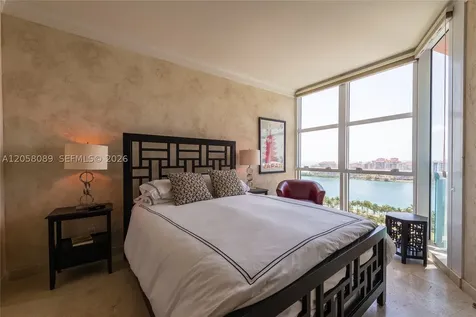 300 S Pointe Drive Miami Beach FL 33139