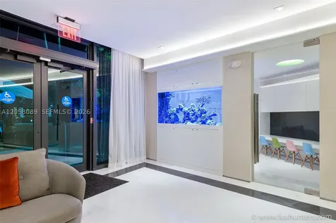 300 S Pointe Drive Miami Beach FL 33139