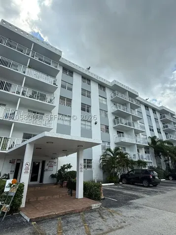 16465 NE 22nd Avenue North Miami Beach FL 33160