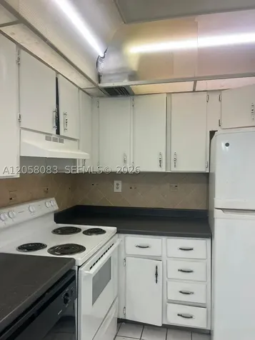 16465 NE 22nd Avenue North Miami Beach FL 33160