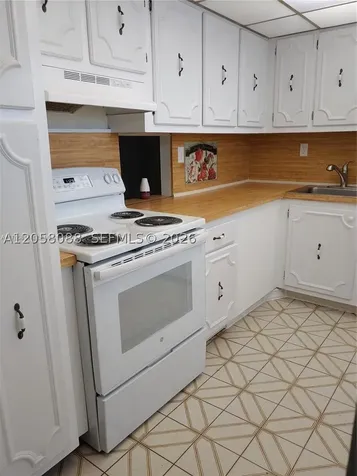 7705 Abbott Avenue Miami Beach FL 33141