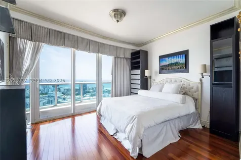 1000 S Pointe Drive Miami Beach FL 33139