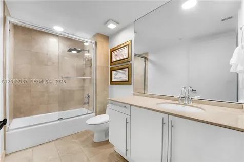 1000 S Pointe Drive Miami Beach FL 33139