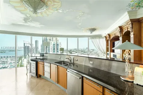 1000 S Pointe Drive Miami Beach FL 33139