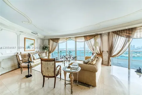1000 S Pointe Drive Miami Beach FL 33139