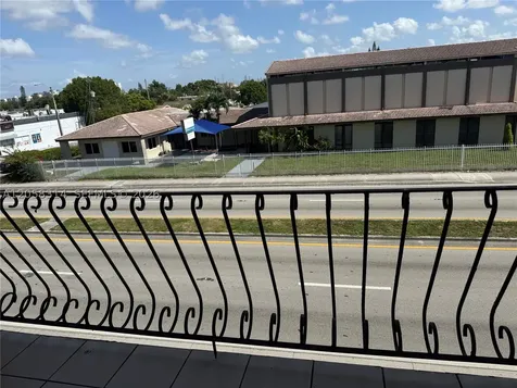 10 SW 45th Avenue Miami FL 33134