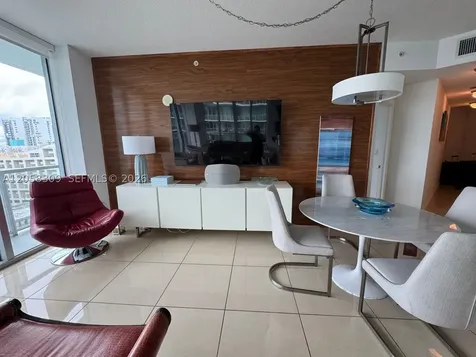 1111 SW 1 Avenue Miami FL 33130