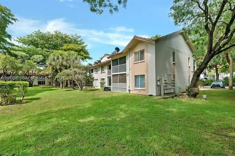 13856 SW 93rd Lane Miami FL 33186
