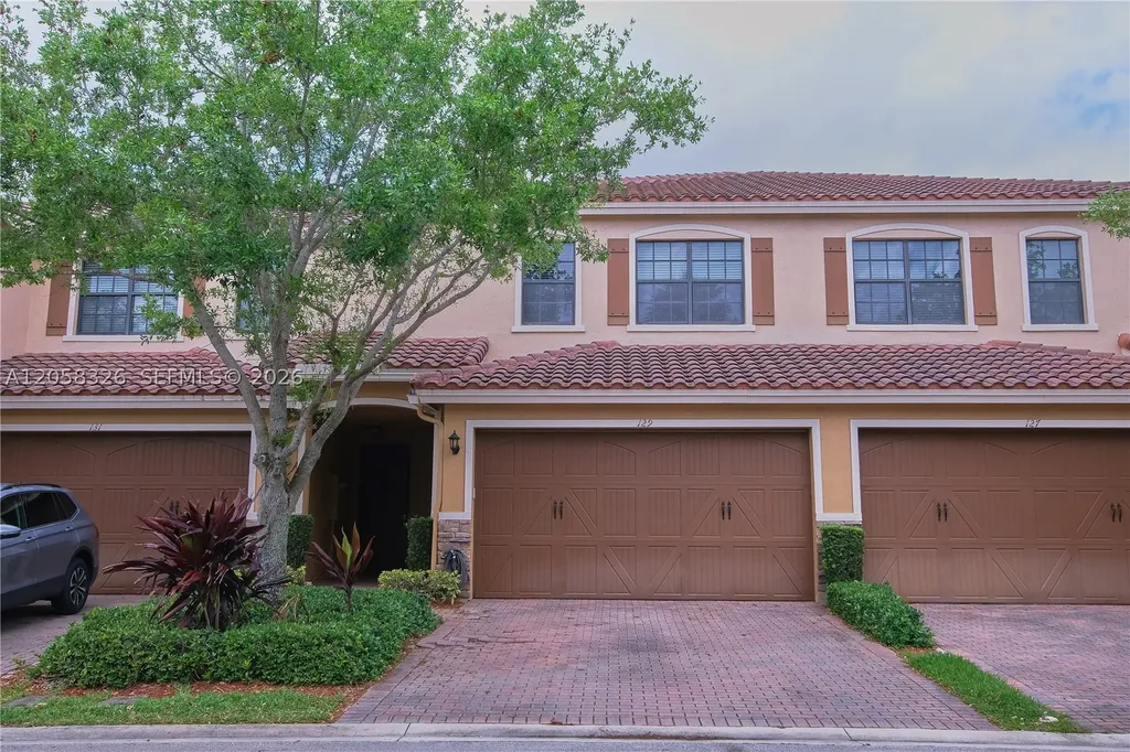 129 Riverwalk Circle E Plantation FL 33325