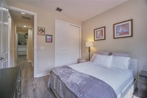 129 Riverwalk Circle E Plantation FL 33325