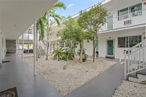 7950 Tatum Waterway Drive Miami Beach FL 33141