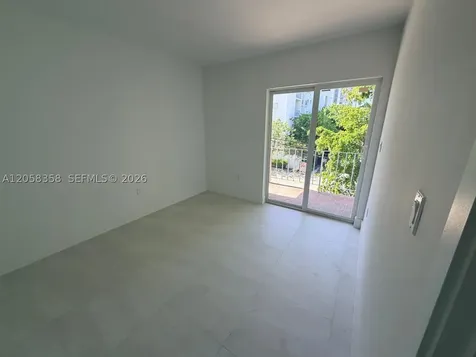 921 SW 7th Street Miami FL 33130