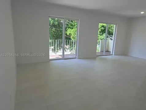 921 SW 7th Street Miami FL 33130