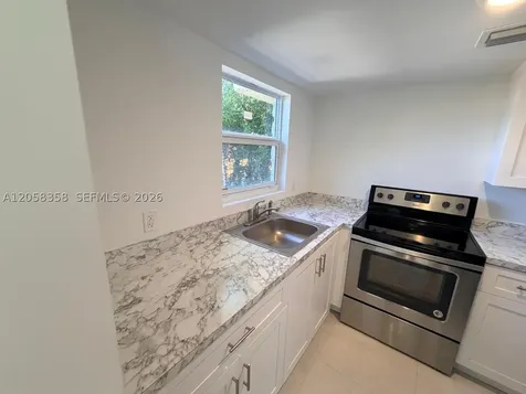 921 SW 7th Street Miami FL 33130