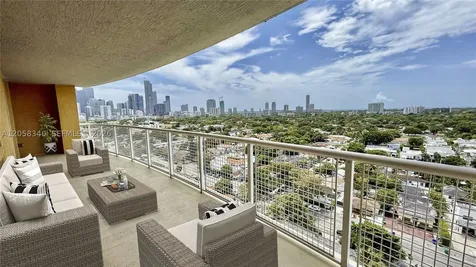 900 SW 8th Street Miami FL 33130