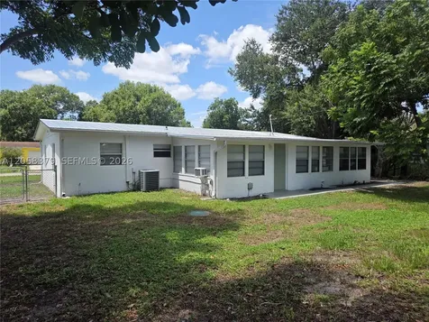 338 Hosbine Street Fort Pierce FL 34982