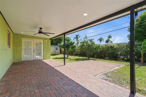2220 De Soto Drive Miramar FL 33023