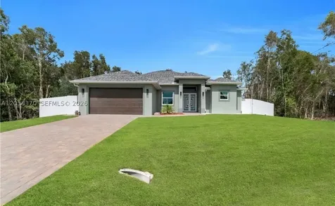 4205 Nora Lehigh Acres FL 33976