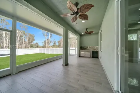 4205 Nora Lehigh Acres FL 33976