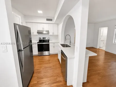 1561 West Avenue Miami Beach FL 33139