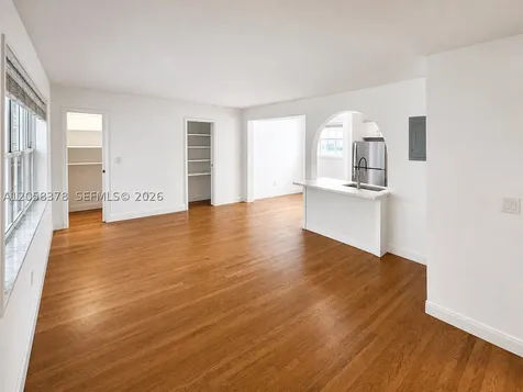 1561 West Avenue Miami Beach FL 33139