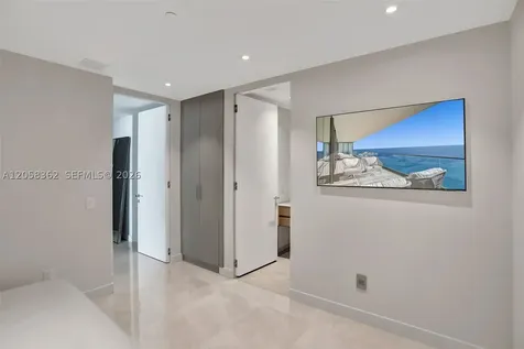 18975 Collins Avenue Sunny Isles Beach FL 33160