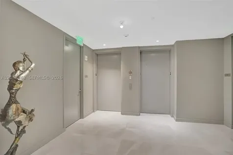 18975 Collins Avenue Sunny Isles Beach FL 33160