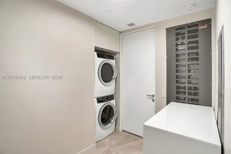 18975 Collins Avenue Sunny Isles Beach FL 33160