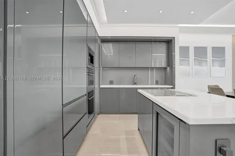 18975 Collins Avenue Sunny Isles Beach FL 33160