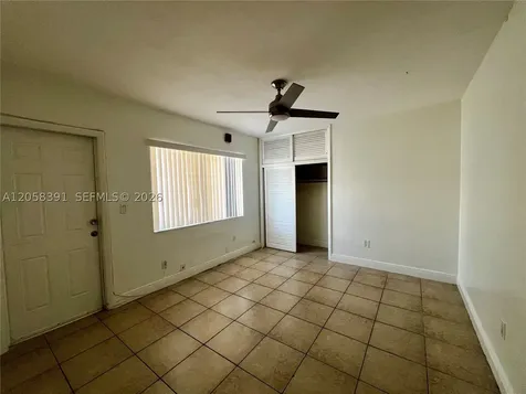 2072 NE 169th Street North Miami Beach FL 33162