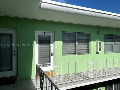 2072 NE 169th Street North Miami Beach FL 33162